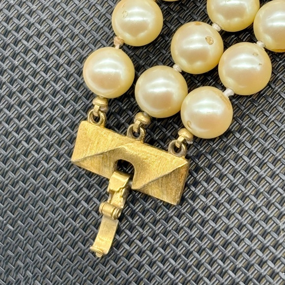 Vintage Monet Three Strand, Faux Pearl Bracelet, Gold Tone Clasp, Marked "Monet" - Picture 4 of 9